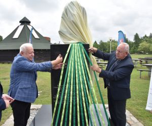 Odsłonięto popiersie Wisławy Szymborskiej
