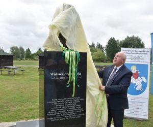 Odsłonięto popiersie Wisławy Szymborskiej
