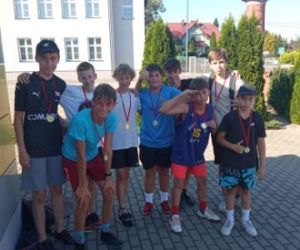 Na Orliku w Odolanowie rozegrano coroczny wakacyjny Turniej Koszykówki