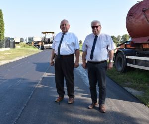 Trwa remont ul. Raszkowskiej w Tarchałach Wielkich