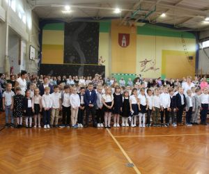 Dnia 4.09.2023r. uczniowie Szkoły Podstawowej im. K. Glabisza  w Odolanowie ,rozpoczęli  rok szkolny 2023/2024
