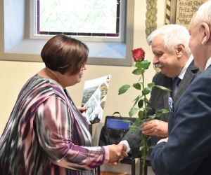 Burmistrz i Wiceburmistrz wręczyli nagrody nauczycielom