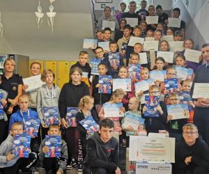 Uczniowie szkoły w Hucie "ambasadorami bezpieczeństwa"