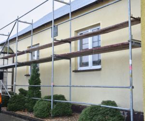 Modernizacja i wymiana stropu na sali wiejskiej w Nabyszycach