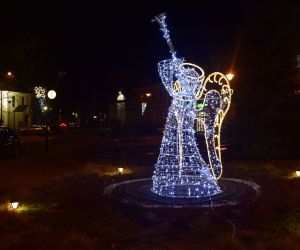 Odolanów przyozdobiony świątecznymi dekoracjami