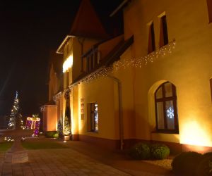 Odolanów przyozdobiony świątecznymi dekoracjami