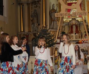 Pasterkowe jasełka w wykonaniu uczniów z Tarchal Wielkich