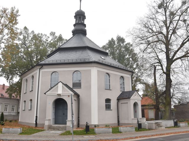 Kościół poewangelicki - obecnie sala wielofunkcyjna