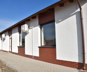 Sala Wiejska w Babach
