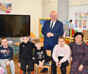 Zimowy wypoczynek w szkole podstawowej w Hucie