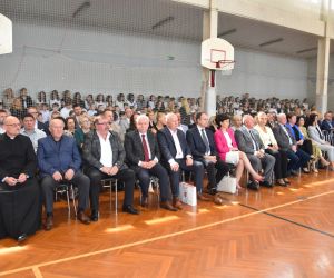 Uroczysta akademia z okazji Otwarcia Pływalni w Odolanowie