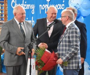 Uroczysta akademia z okazji Otwarcia Pływalni w Odolanowie