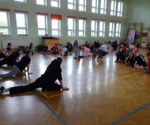 Koszykarki Basket Raczyce spotkały się z uczniami szkoły podstawowej