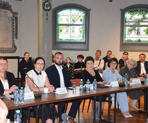 Nowy Burmistrz złożył ślubowanie. Poznaliśmy również Przewodniczącego i Wiceprzewodniczącą Rady
