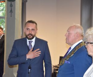 Nowy Burmistrz złożył ślubowanie. Poznaliśmy również Przewodniczącego i Wiceprzewodniczącą Rady