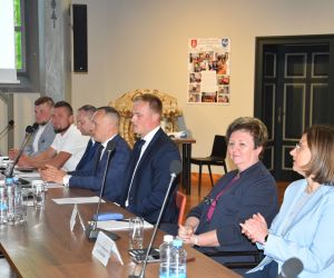 Nowy Burmistrz złożył ślubowanie. Poznaliśmy również Przewodniczącego i Wiceprzewodniczącą Rady