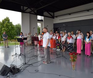 Niedzielny Koncert Odolanowskiego Towarzystwa Śpiewaczego w Parku Natury