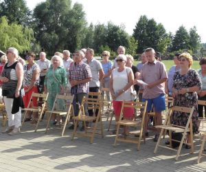 powitanie lata przez seniorów