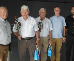powitanie lata przez seniorów