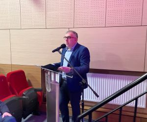 Burmistrz wręczył stypendia i nagrody uzdolnionej młodzieży
