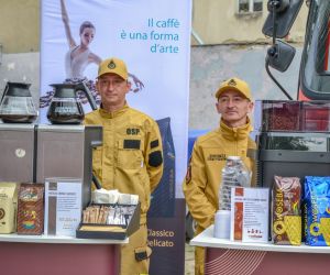 Uroczyste poświęcenie pojazdu pożarniczego oraz przyczepki z pompą wysokiej wydajności