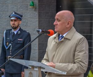 Uroczyste poświęcenie pojazdu pożarniczego oraz przyczepki z pompą wysokiej wydajności
