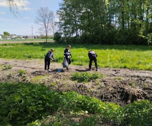 ZZbiórka odpadów w Raczycach