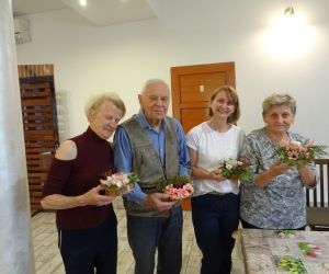 Wycieczka seniorów do chlebowej chaty
