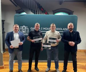 Wręczenie dotacji na rozwój kultury fizycznej w Gminie i Mieście Odolanów