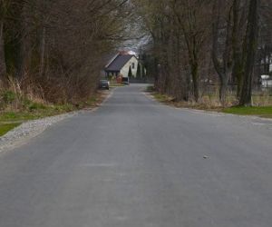 W miejscowości Gliśnica symbolicznie oddano do użytku zmodernizowany odcinek drogi powiatowej