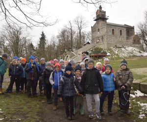 Wycieczka uczniów ze szkoły w Raczycach