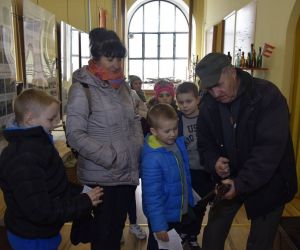 Wycieczka uczniów ze szkoły w Raczycach