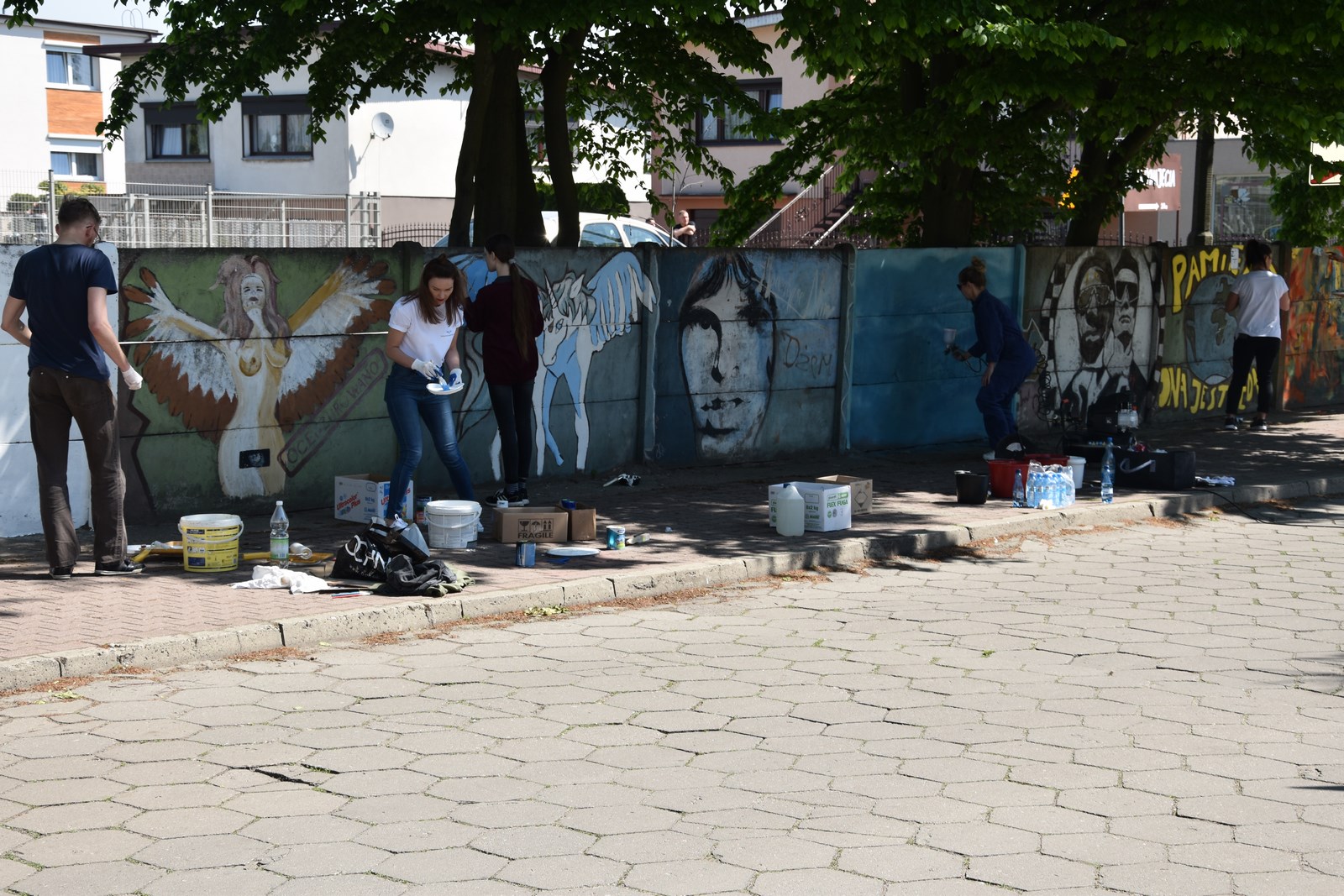 Graffiti na blokach zostało odrestaurowane!