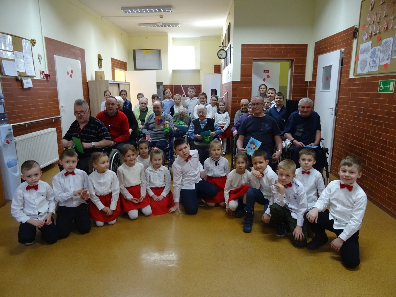 Występy artystyczne dla seniorów z Centrum „Wiara, Nadzieja, Milość”