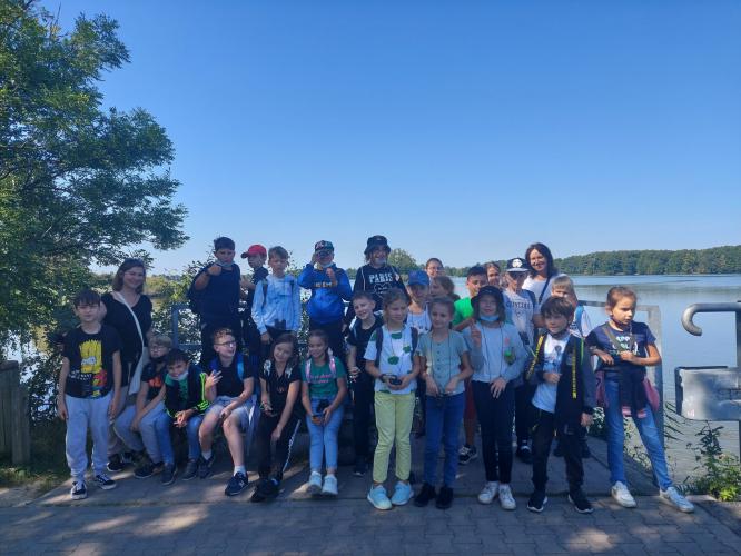 Wyjazd uczniów SP w Odolanowie do Milicza. Realizacja projektu "Dolina Baryczy"