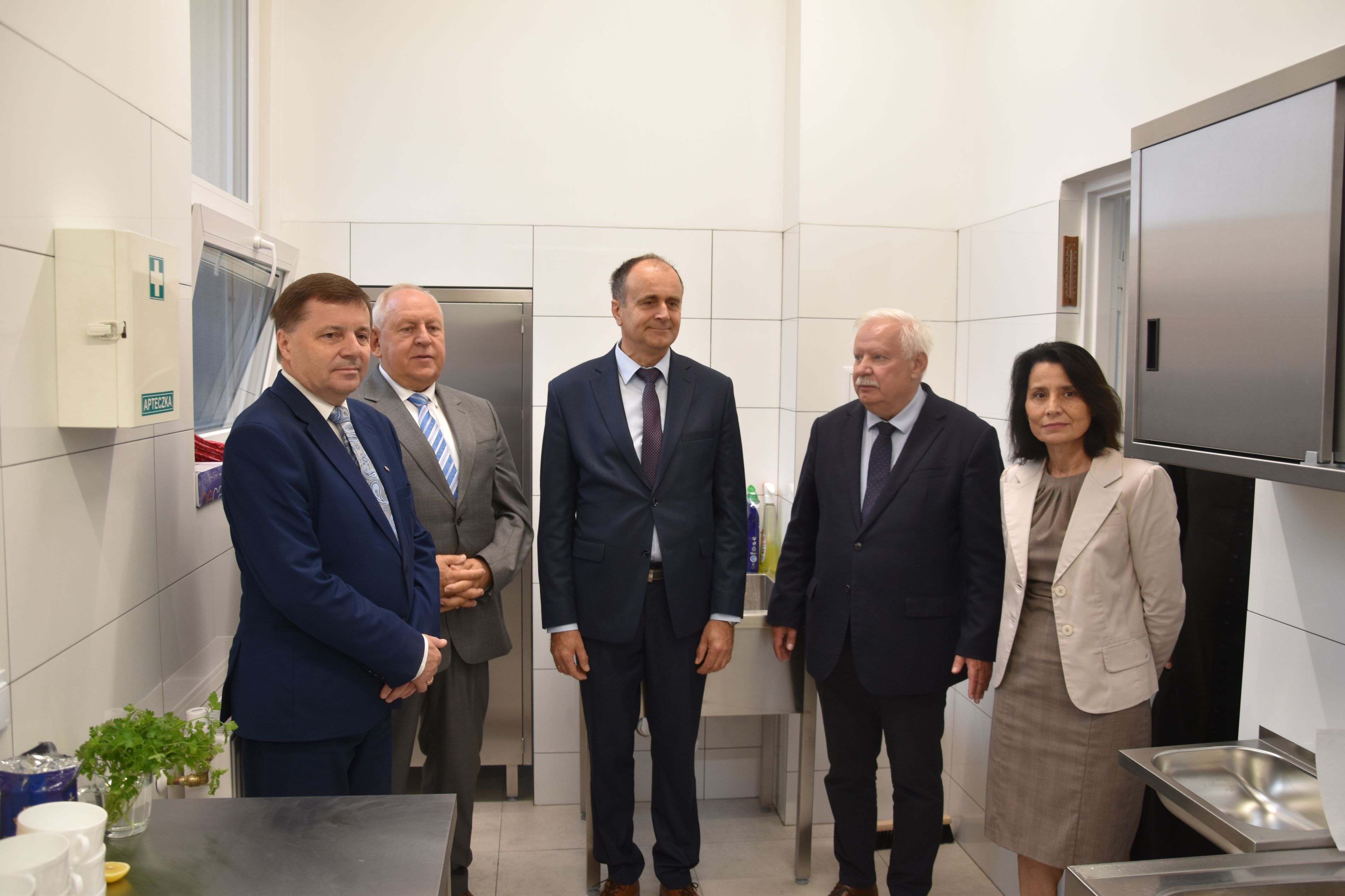 Szkoła Podstawowa w Hucie ma nową stołówkę