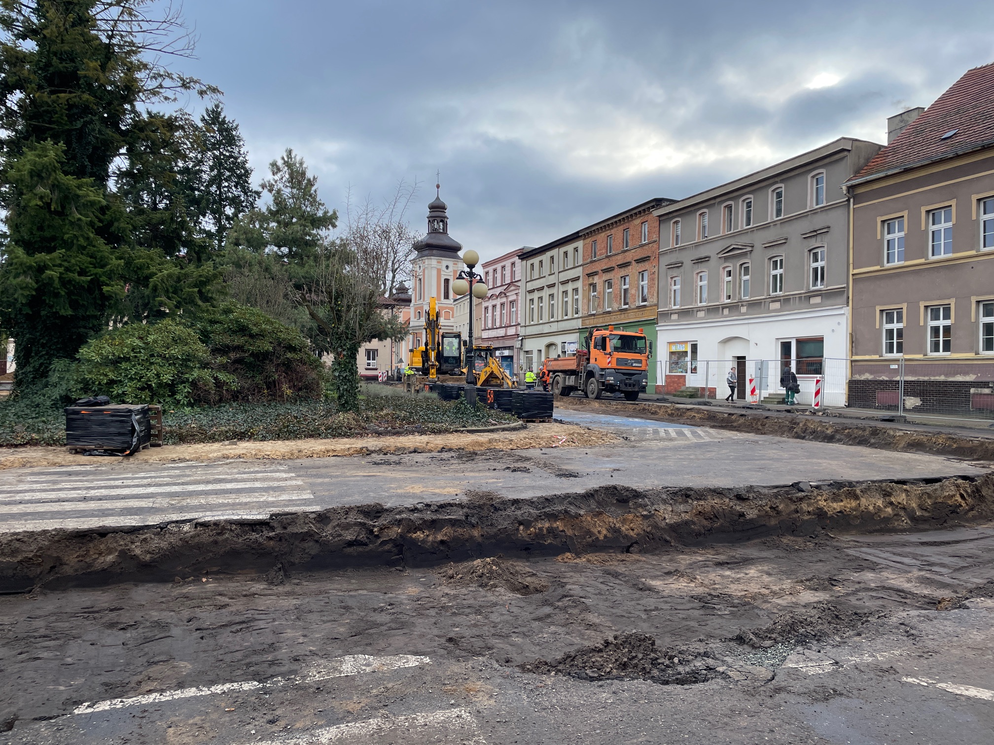 Trwa przebudowa infrastruktury technicznej oraz zagospodarowania terenu Rynku w Odolanowie w ramach zadania „Rewitalizacja Rynku w Odolanowie”