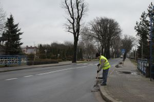 Prace porządkowe na terenie gminy